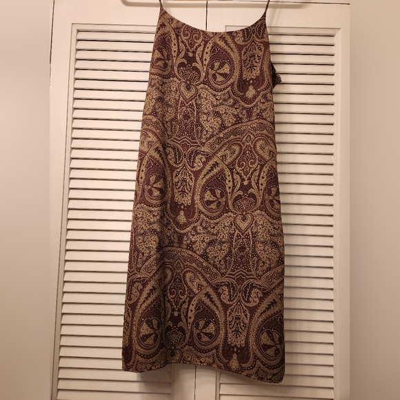 Size 8 dress, side zip, like new, Old Navy, Brown and cream patterned - Picture 4 of 4